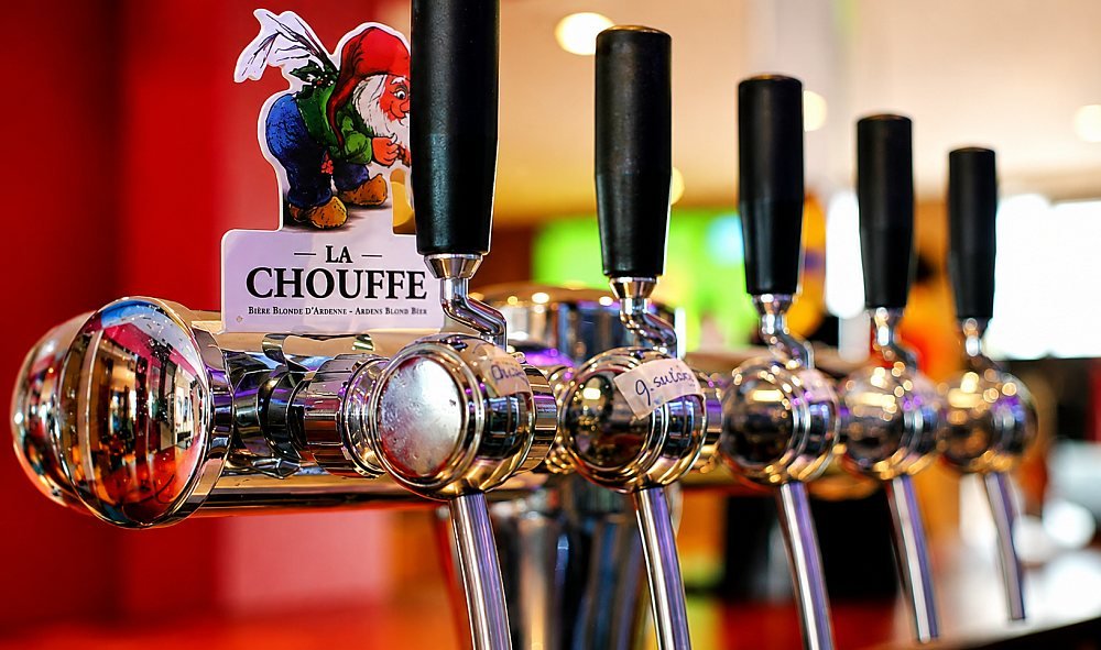 Les dix pompes du comptoir